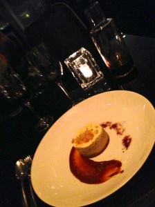 Salted Dulce de Leche y Macadamia Chessecake