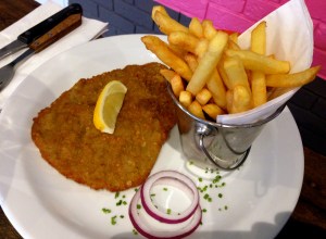 Milanesa de Carne con Papas Fritas