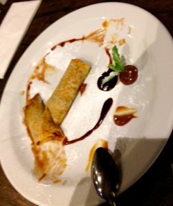 Panqueque con Dulce de Leche a medio empezar...