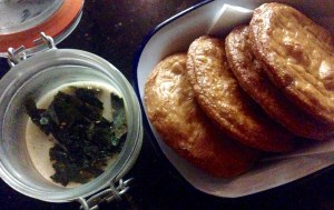 Queso y Galletas / Cheese and Crackers